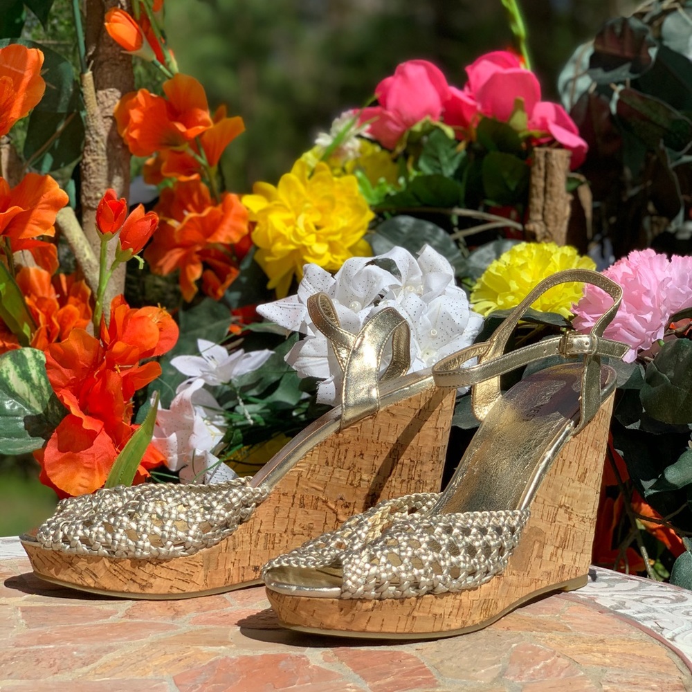 Nine West gold wedges